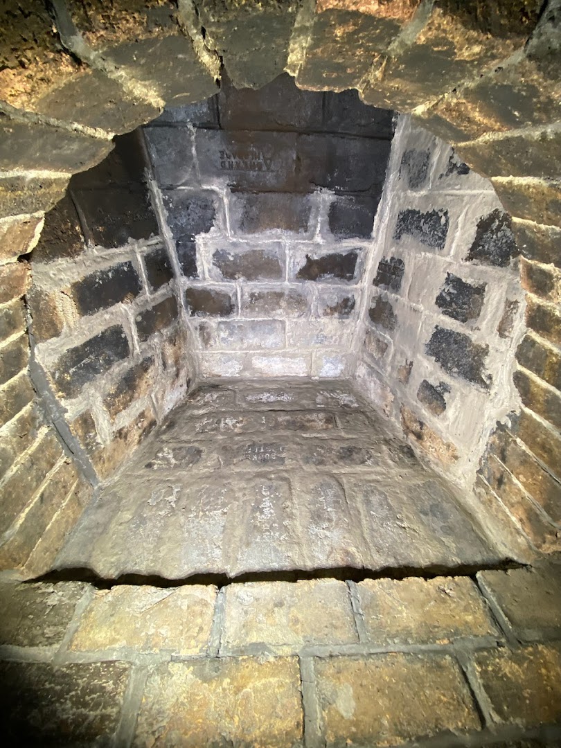ALZND Reconstruction Chimneys & Fireplaces Center Limited - Professional chimney cleaning and repair services in Cleveland, Ohio