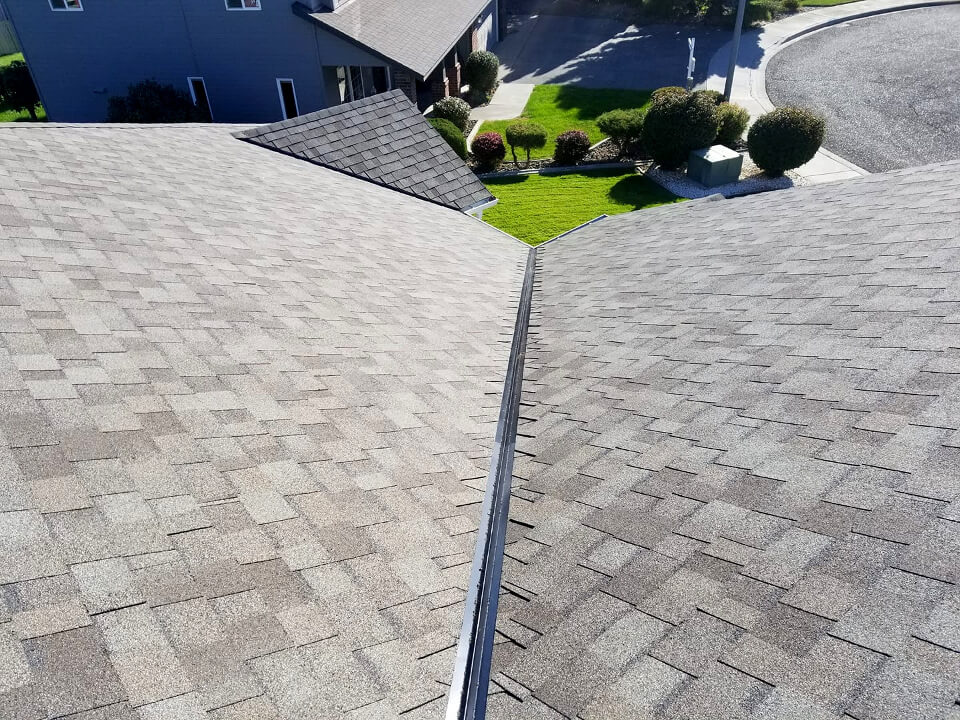 Do Right Roofing - Chimney Skylight, Vents, Metal Roof Repair, Roof Replacement in Kennewick WA - Professional chimney cleaning and repair services in Kennewick, Washington