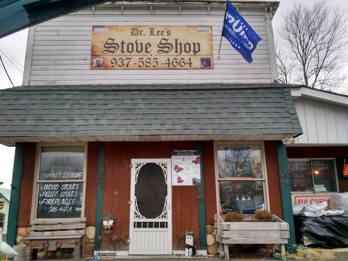 Dr Lee's Stove Shop - Professional chimney cleaning and repair services in De Graff, Ohio