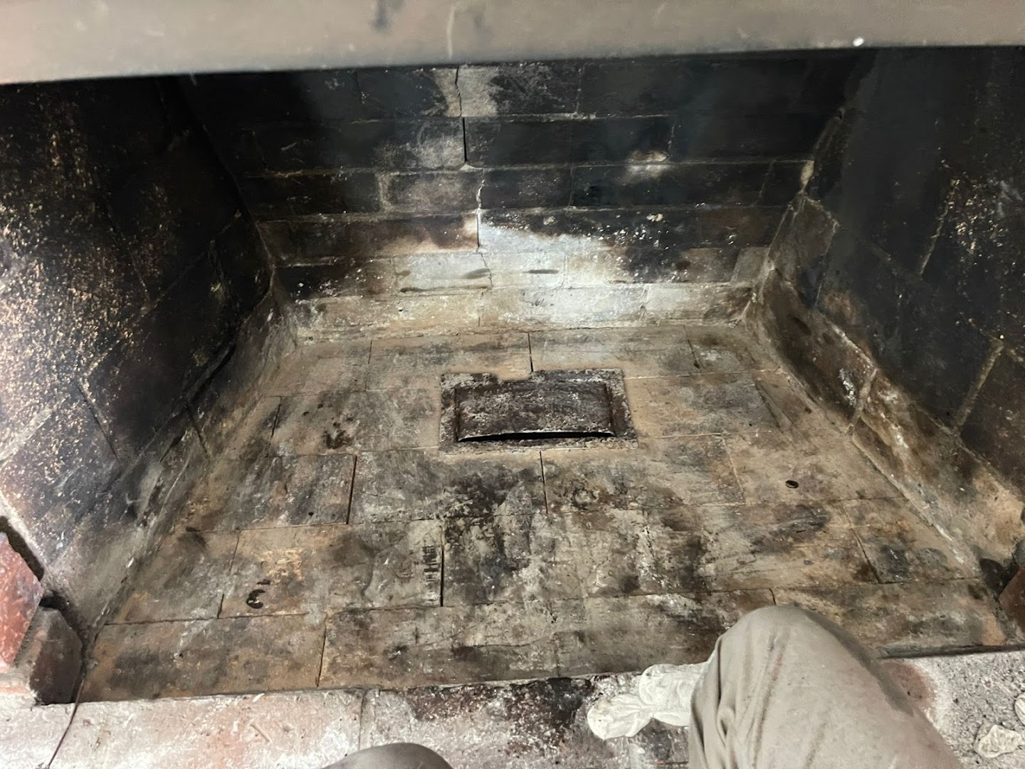 Gabriel Chimney Sweep Service - Professional chimney cleaning and repair services in Dublin, Oregon